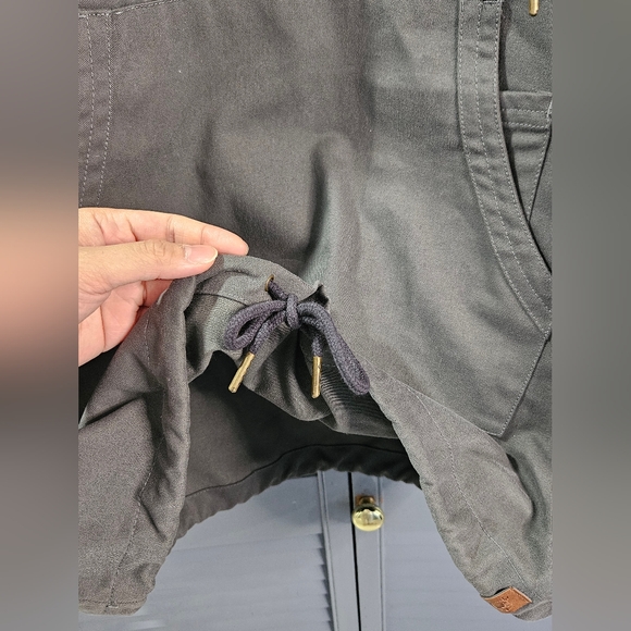 Pre-Loved KOLBY BLACK Hoodie - Size Medium - Picture 2 of 6